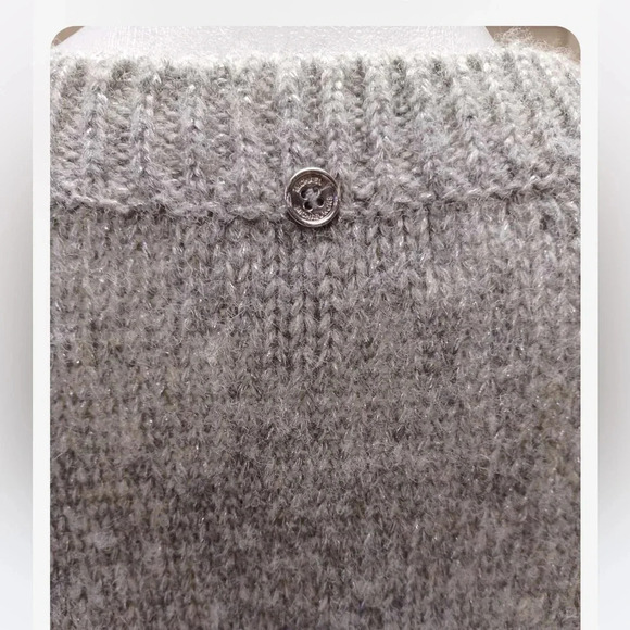 Michael Kors Wool Blend Grey Shimmery Poncho Size Large - Picture 12 of 12